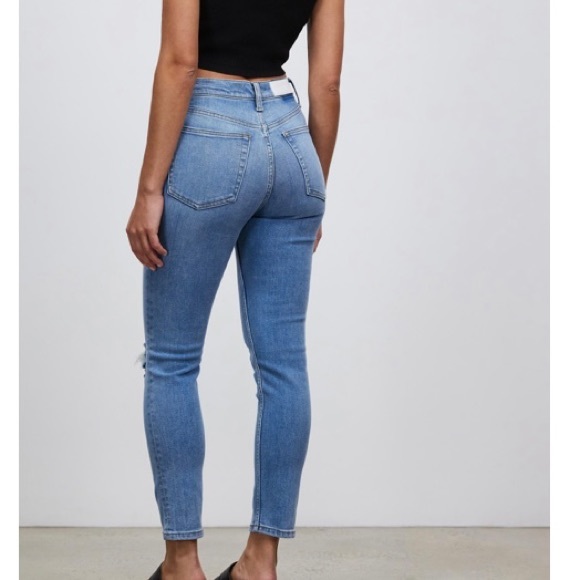 RE/DONE 90s Ultra High Rise Ankle Crop Jeans - Picture 3 of 15